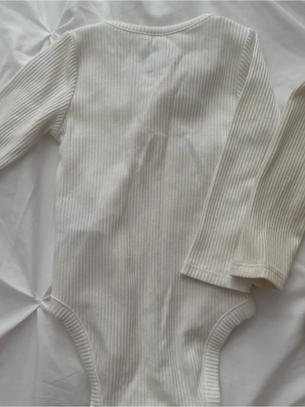 Baby Gap long sleeve body suits (2)